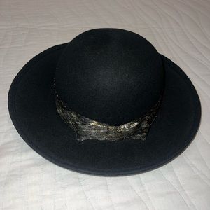 Black wool hat